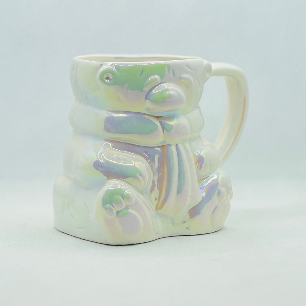 ANTHROPOLOGIE Merry Luster Polar‎ Bear Mug Christmas Holiday Pearl Iridescent